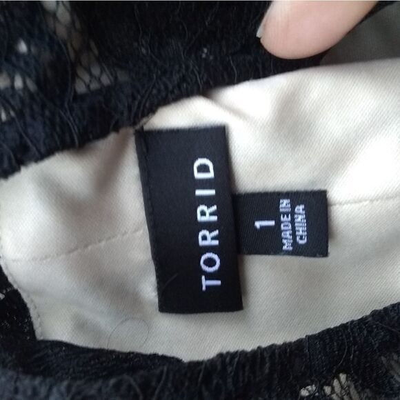 Torrid dress  - Picture 4 of 6